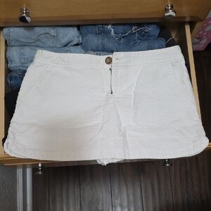 Lilly Pullitzer Women's White Skort Size 4